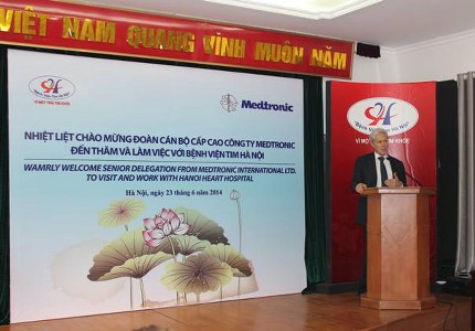 Lãnh đạo tập đoàn Medtronic thăm và làm việc tại Bệnh viện Tim Hà Nội
