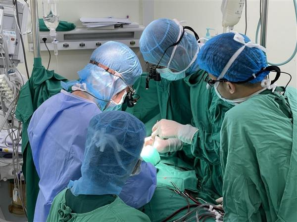 Bệnh viện Tim Hà Nội: Bứt phá công nghệ - làm chủ những kỹ thuật đỉnh cao